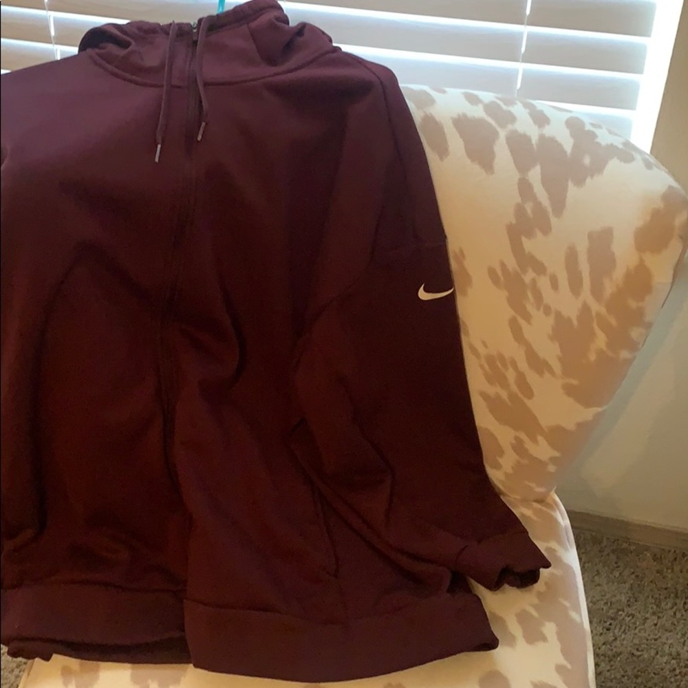 Women’s Nike Sweatshirt